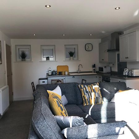 Retro Retreat, Sea View, Free Parking & Ev Plug-In Whitby Exterior foto