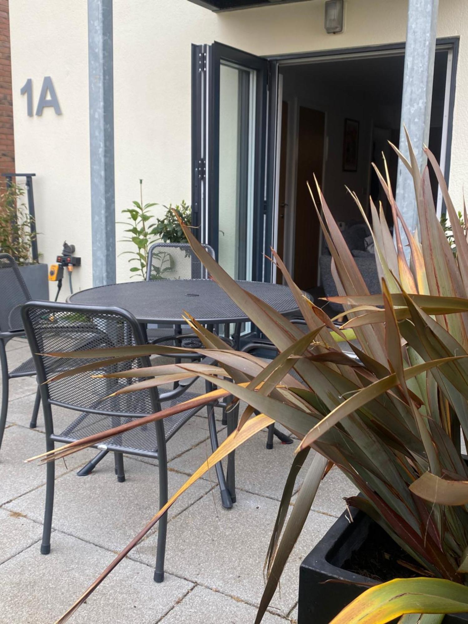 Retro Retreat, Sea View, Free Parking & Ev Plug-In Whitby Exterior foto