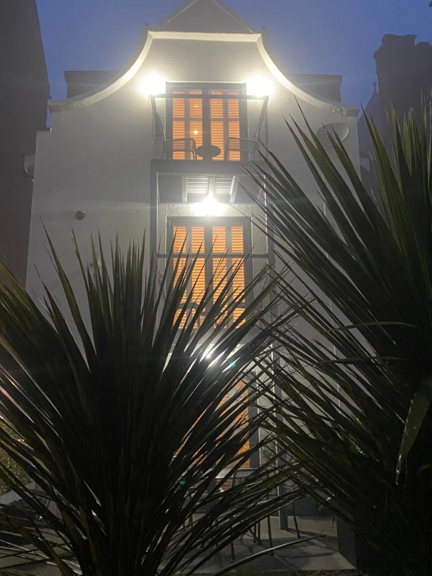 Retro Retreat, Sea View, Free Parking & Ev Plug-In Whitby Exterior foto
