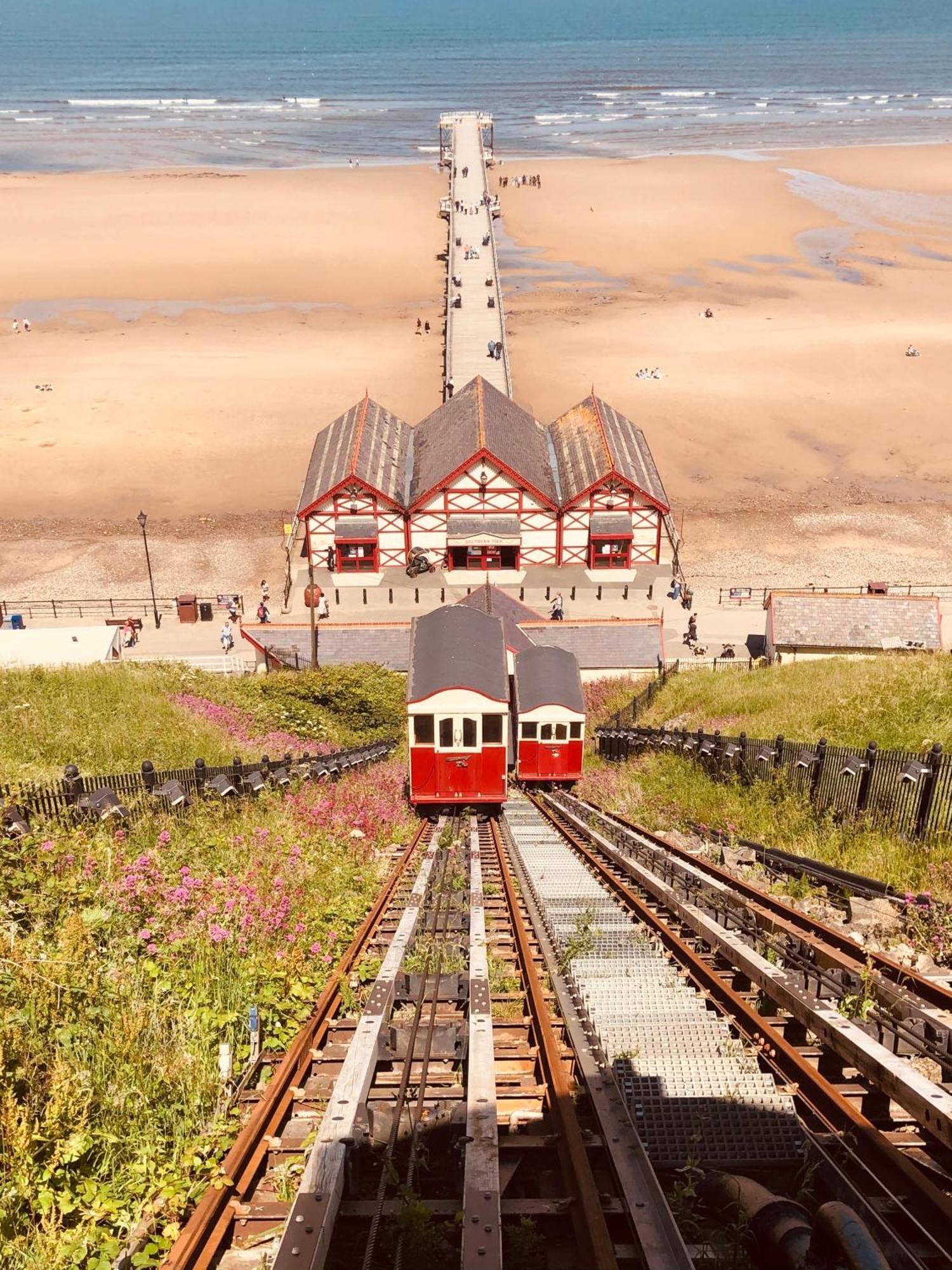 Retro Retreat, Sea View, Free Parking & Ev Plug-In Whitby Exterior foto